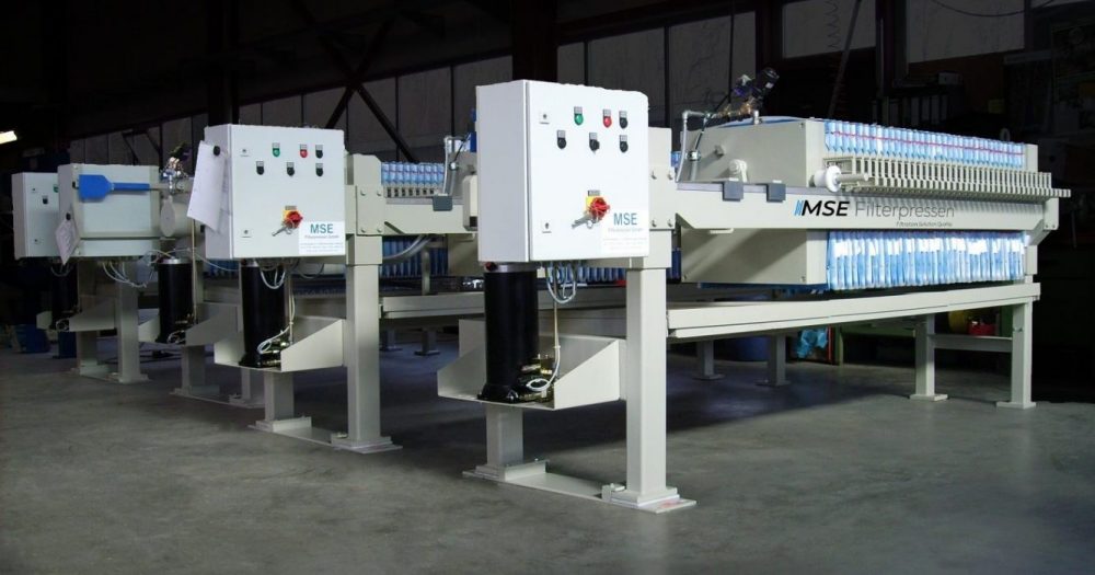 Filtration process of a filter press